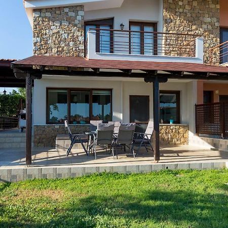 Villa Kristin 2 - 2Min Walk To Great Sandy, Shallow Beach Nikiti  Exteriör bild